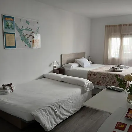 Alaudae Apartment *